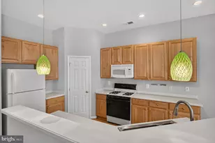 26025 Murrey Dr, Chantilly, VA 20152 - Photo 22