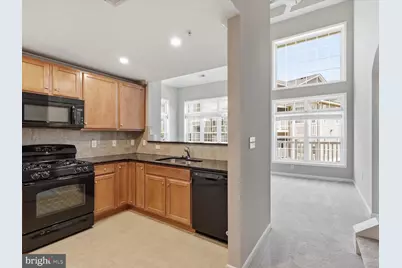 504 Sunset View Terrace SE #301, Leesburg, VA 20175 - Photo 10