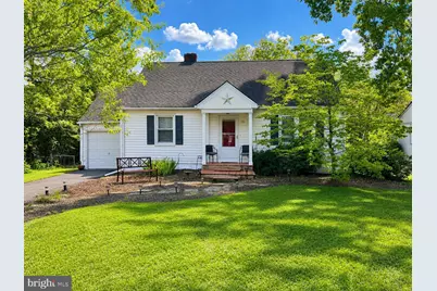 32 N Reid Street, Hamilton, VA 20158 - Photo 1