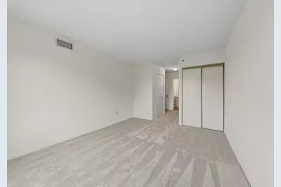 19385 Cypress Ridge Terrace #107, Leesburg, VA 20176 - Photo 18
