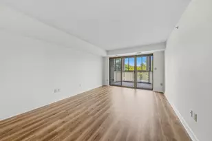 19385 Cypress Ridge Terrace, Leesburg, VA 20176 - Photo 10