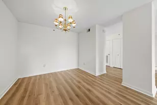 19385 Cypress Ridge Terrace, Leesburg, VA 20176 - Photo 12