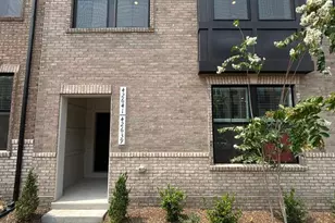 42639 Darala Dr, Ashburn, VA 20147 - Photo 2