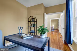 45917 Pullman Ct, Sterling, VA 20164 - Photo 12
