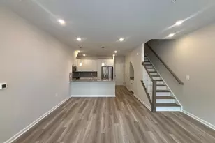 42635 Darala Dr, Ashburn, VA 20147 - Photo 4