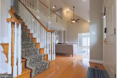 22918 N Brown Square, Ashburn, VA 20148 - Photo 38