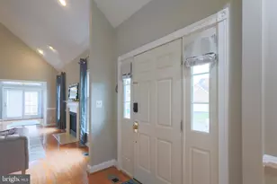 22918 N Brown Square, Ashburn, VA 20148 - Photo 14