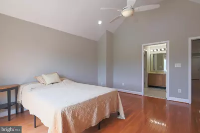 22918 N Brown Square, Ashburn, VA 20148 - Photo 46