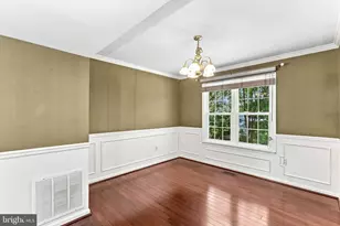 10163 Yorktown Way, Great Falls, VA 22066 - Photo 10