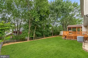 10163 Yorktown Way, Great Falls, VA 22066 - Photo 46