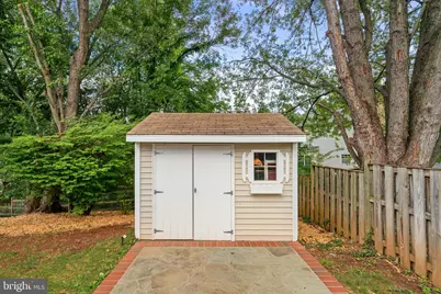 10163 Yorktown Way, Great Falls, VA 22066 - Photo 10