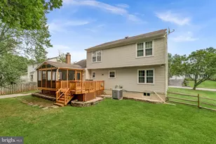 10163 Yorktown Way, Great Falls, VA 22066 - Photo 42