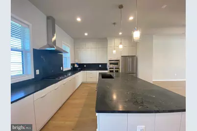 22274 Rivanna Shore Ter, Ashburn, VA 20148 - Photo 10