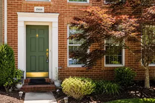 25835 Turlough Terrace, Chantilly, VA 20152 - Photo 10