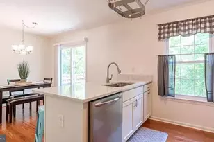 44054 Gala Cir, Ashburn, VA 20147 - Photo 8