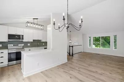 202 Leslie Court, Sterling, VA 20164 - Photo 4