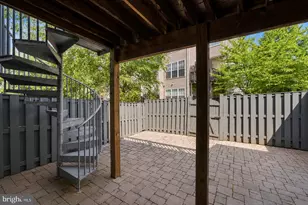 45556 Lake Haven Terrace, Sterling, VA 20165 - Photo 2