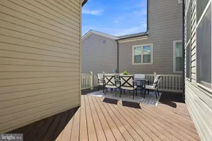 20646 Holyoke Dr, Ashburn, VA 20147 - Photo 14