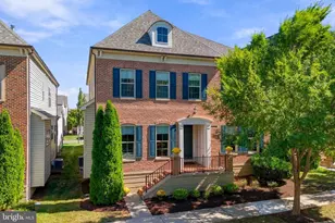 20646 Holyoke Dr, Ashburn, VA 20147 - Photo 1