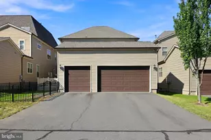 20646 Holyoke Dr, Ashburn, VA 20147 - Photo 98