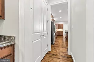 20646 Holyoke Dr, Ashburn, VA 20147 - Photo 32