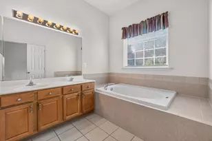 825 Bluefield Square NE, Leesburg, VA 20176 - Photo 20