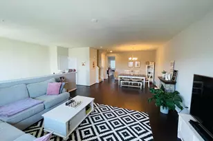42699 Wardlaw Terrace, Ashburn, VA 20147 - Photo 2