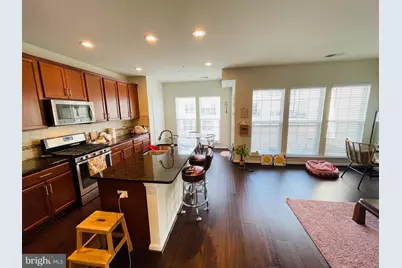42699 Wardlaw Terrace, Ashburn, VA 20147 - Photo 6