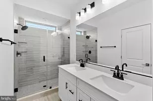 19651 Sepia Sq, Ashburn, VA 20147 - Photo 18