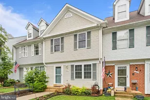 227 Finchingfield Ct, Sterling, VA 20165 - Photo 4