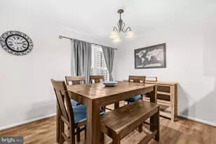 227 Finchingfield Ct, Sterling, VA 20165 - Photo 14