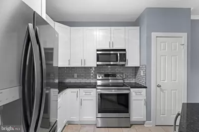 662 Gateway Drive SE #211, Leesburg, VA 20175 - Photo 12