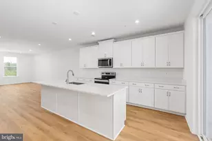20876 Murry Fls Ter, Ashburn, VA 20147 - Photo 14