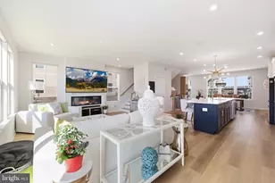 1027 Venifena Terrace SE, Leesburg, VA 20175 - Photo 4