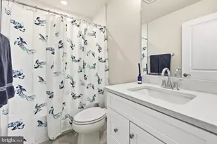 1027 Venifena Terrace SE, Leesburg, VA 20175 - Photo 18
