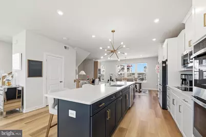 1027 Venifena Terrace SE, Leesburg, VA 20175 - Photo 6