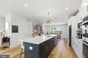 1027 Venifena Terrace SE, Leesburg, VA 20175 - Photo 6