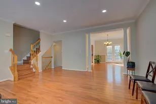 20352 Briarcliff Terrace, Potomac Falls, VA 20165 - Photo 4