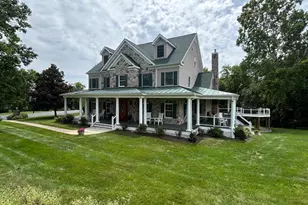 38303 Winsome Trail Ln, Purcellville, VA 20132 - Photo 2