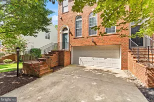 19232 Kepharts Mill Terrace, Leesburg, VA 20176 - Photo 6