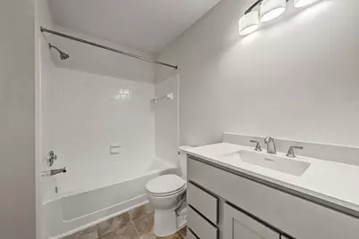 116 Prosperity SE #B, Leesburg, VA 20175 - Photo 16