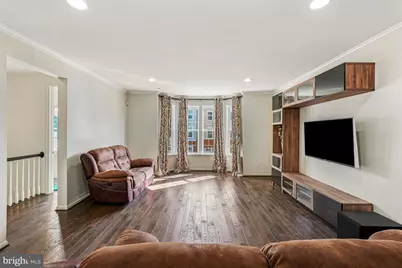21521 Willow Breeze Square, Ashburn, VA 20147 - Photo 4