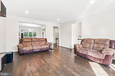 21521 Willow Breeze Square, Ashburn, VA 20147 - Photo 6