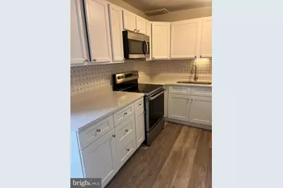 226 N Auburn Drive, Sterling, VA 20164 - Photo 2