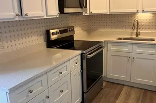 226 N Auburn Dr, Sterling, VA 20164 - Photo 2