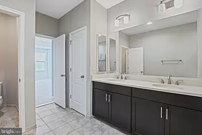 42350 Benfold Square, Brambleton, VA 20148 - Photo 24