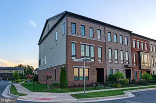 44621 Uptown Row Dr, Ashburn, VA 20147 - Photo 4