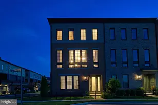 44621 Uptown Row Dr, Ashburn, VA 20147 - Photo 12