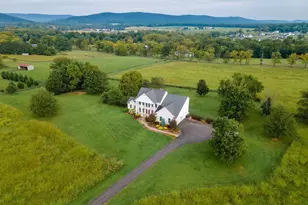37796 Elizabeths Field Ln, Purcellville, VA 20132 - Photo 8