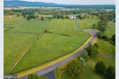 37796 Elizabeths Field Lane, Purcellville, VA 20132 - Photo 10